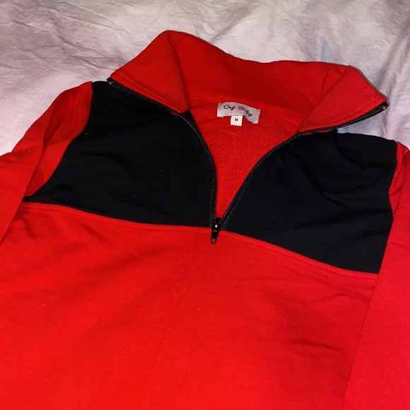 Crybaby red contrast top - Picture 2 of 3